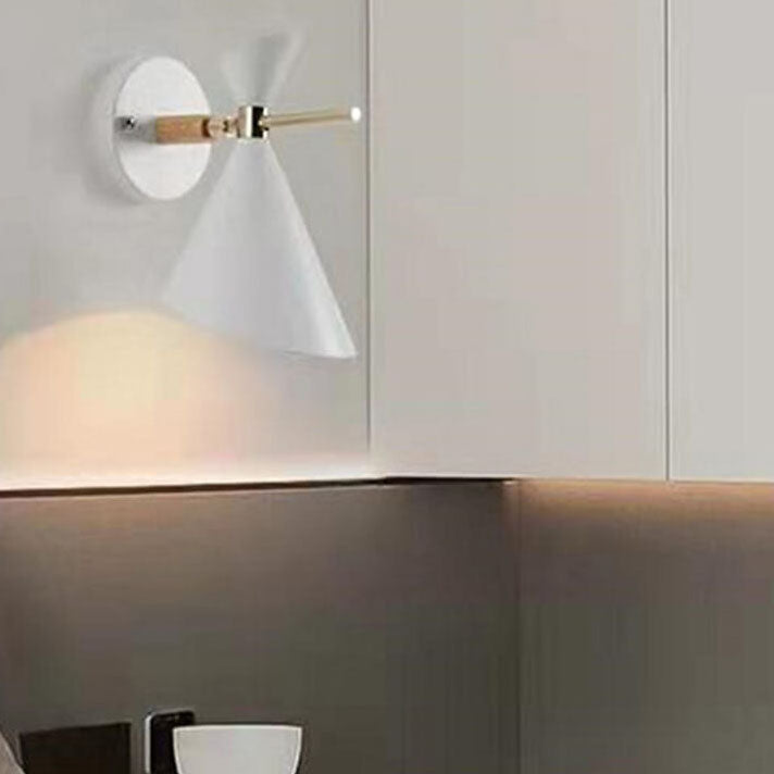 NordicElegance Væglampe - Minimalistisk Hornformet LED Væglampe