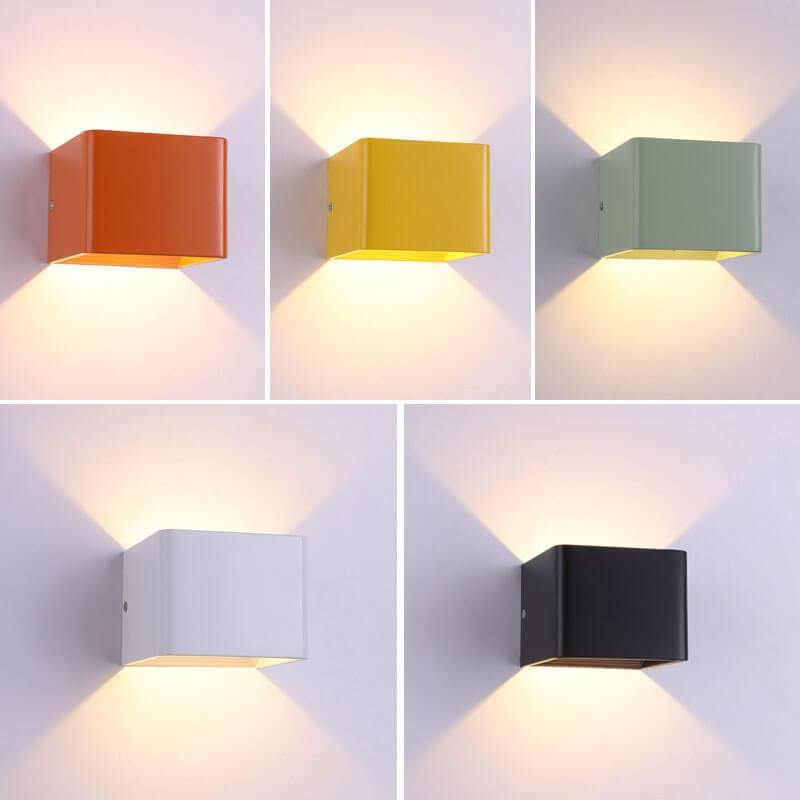 LuminSquare - Kvadratisk Mini Væglampe i Aluminium