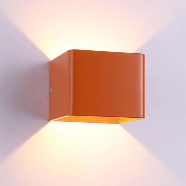 LuminSquare - Kvadratisk Mini Væglampe i Aluminium