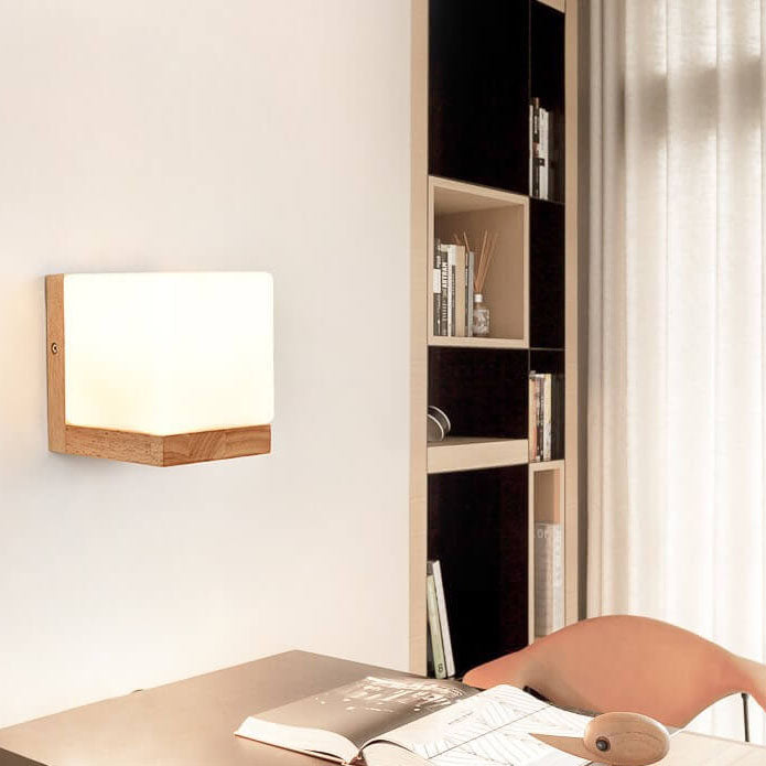 EcoChic Kubus Væglampe – Bæredygtig & Moderne Design
