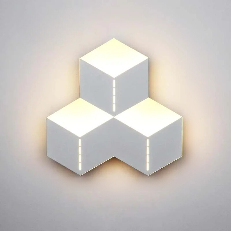 CreativeGlow Lampe – Unik Moderne Belysning til Sengen
