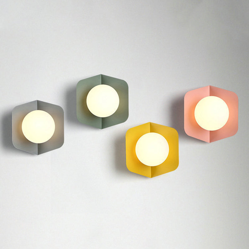Macaroon – Moderne Væglampe med Glas Hætte