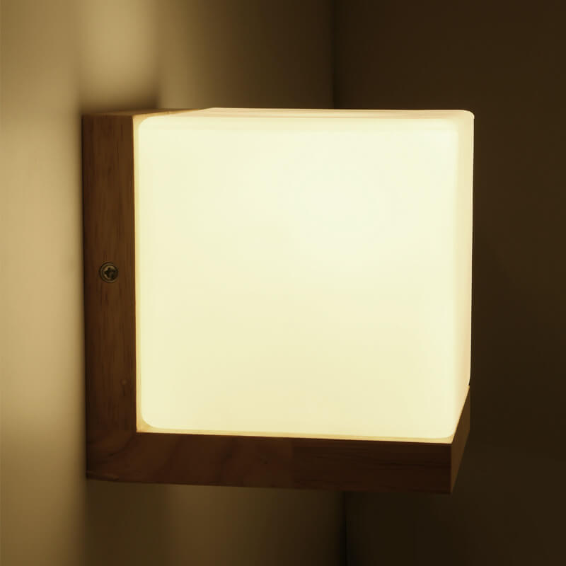 EcoChic Kubus Væglampe – Bæredygtig & Moderne Design