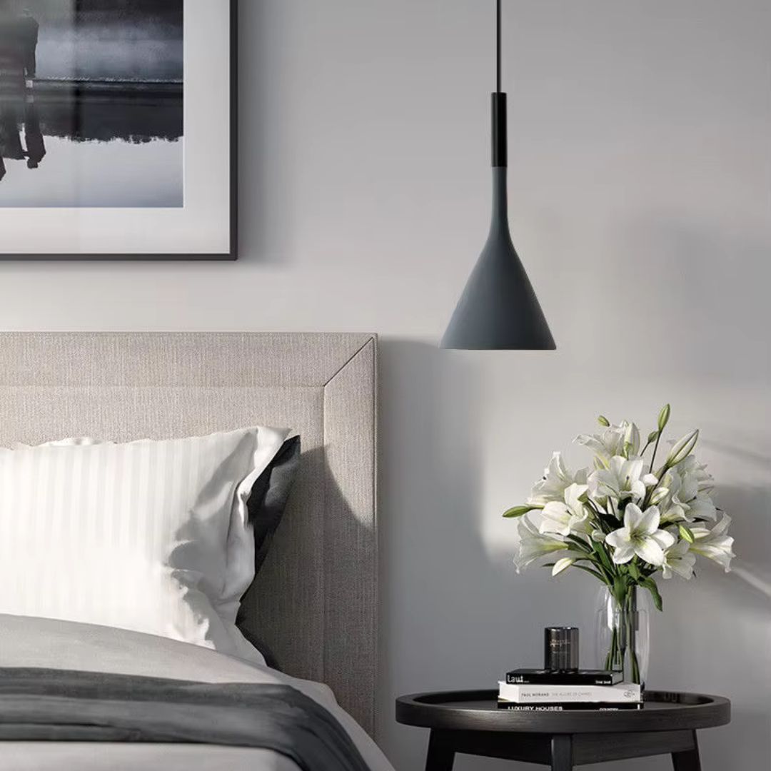 OrchidGlow Væglampe – Skandinavisk Design for Elegant Belysning