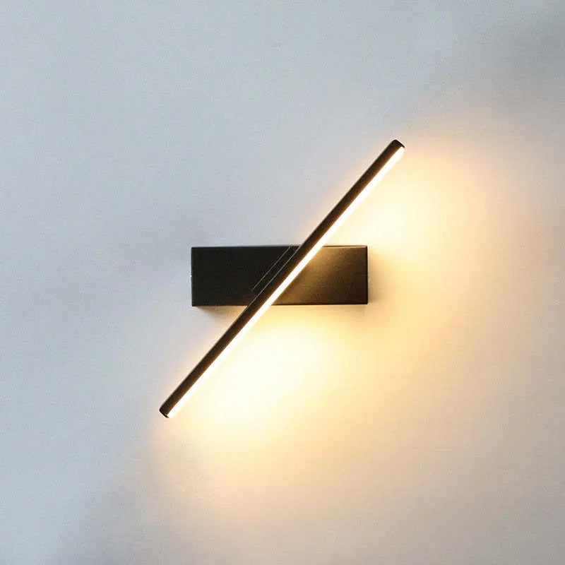 LuxeGlow Wandlampe - Elegant væglampe med fleksibel belysning til moderne interiør