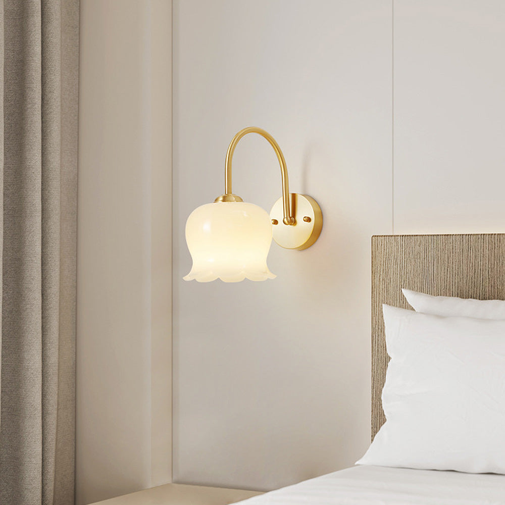 FrenchBloom – Elegant Glas Blomst Væglampe