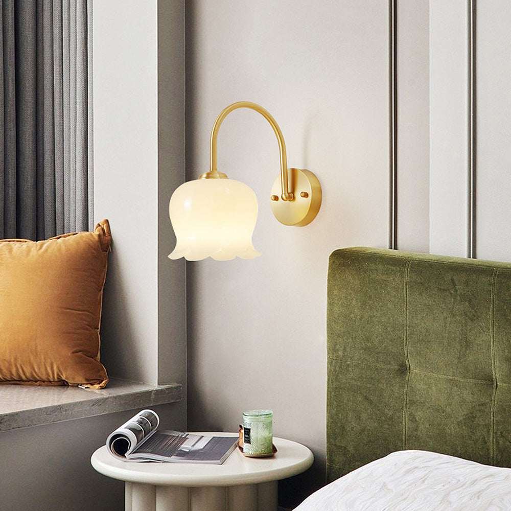 FrenchBloom – Elegant Glas Blomst Væglampe
