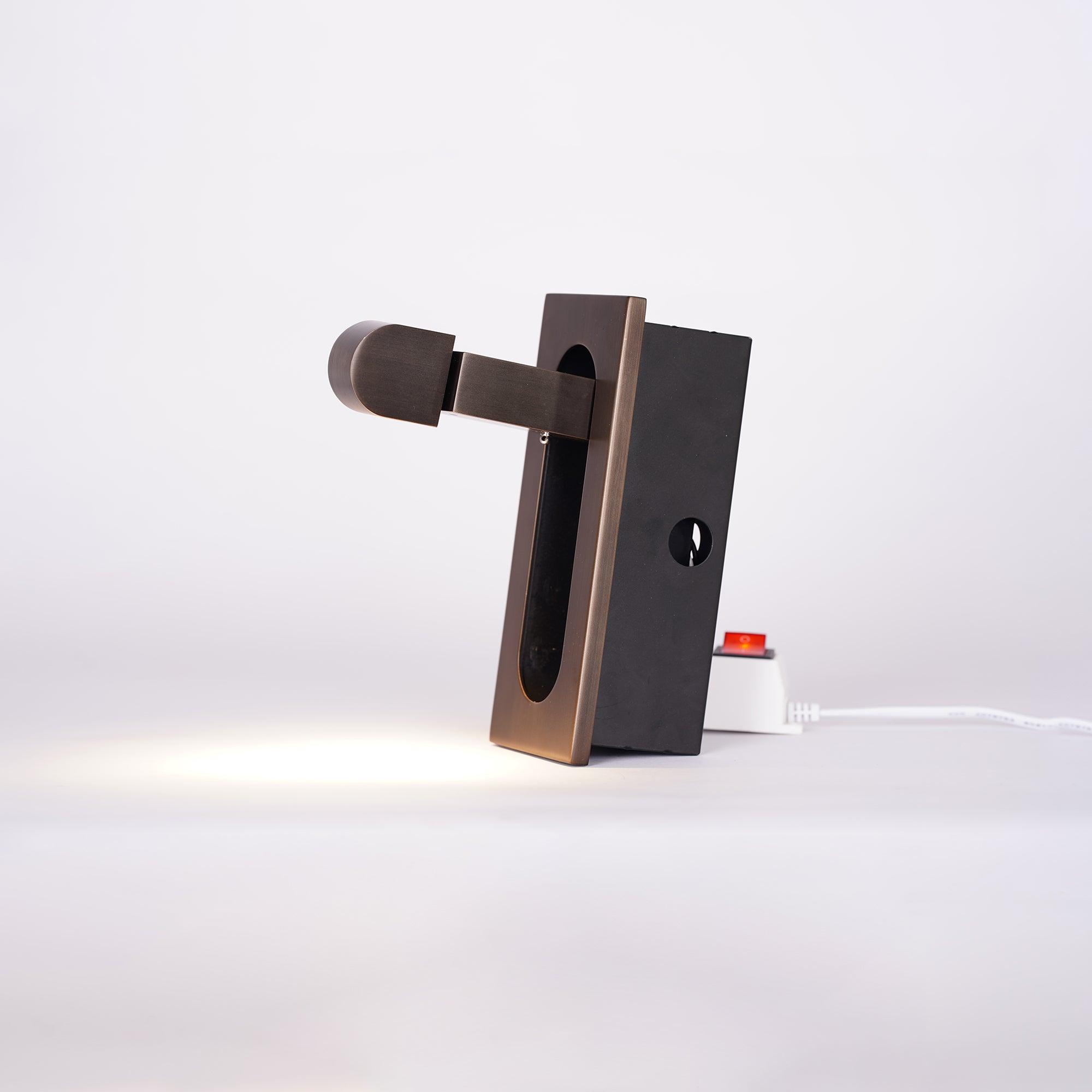 FlexiGlow - Justerbar LED Læselampe til Dine Læsemomenter
