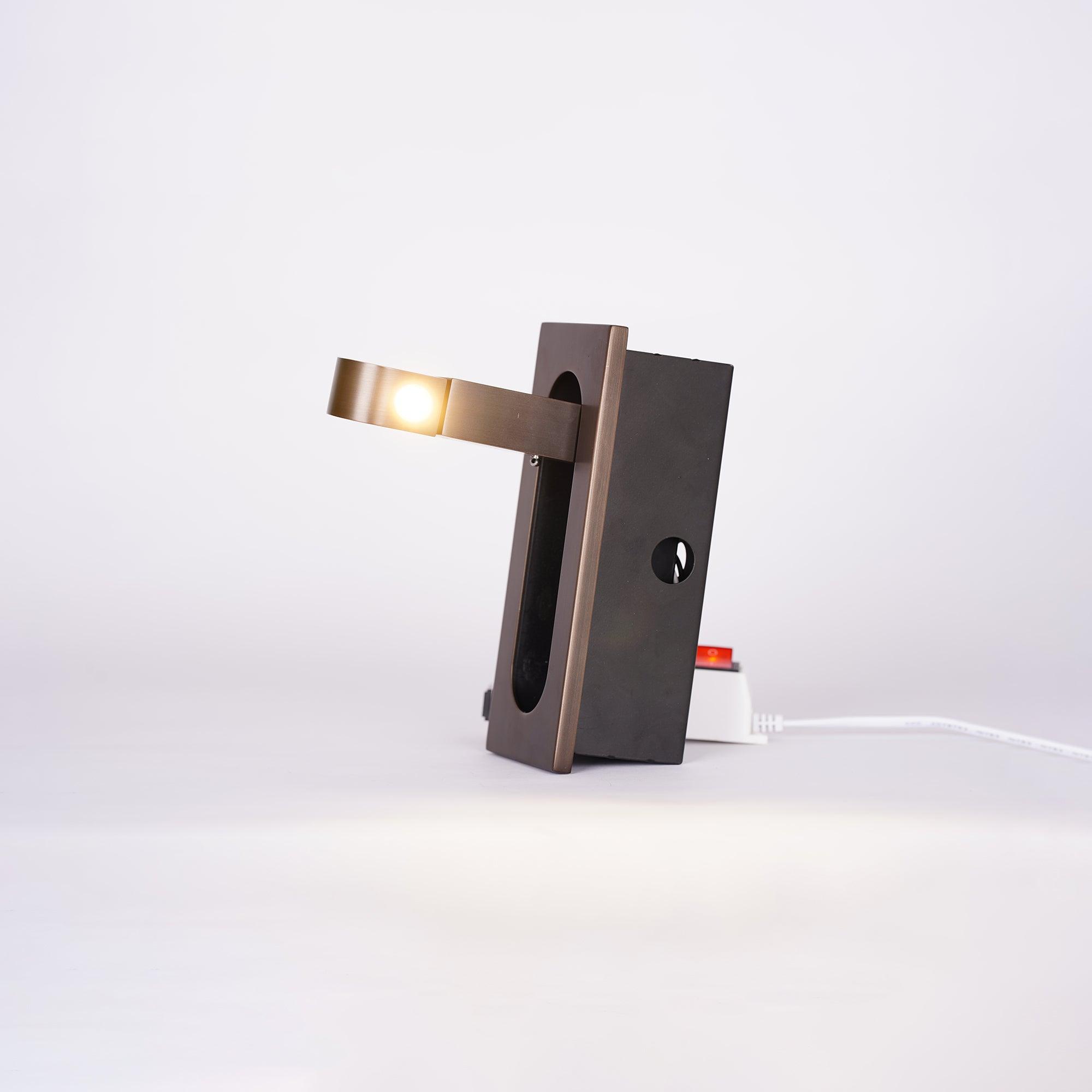 FlexiGlow - Justerbar LED Læselampe til Dine Læsemomenter
