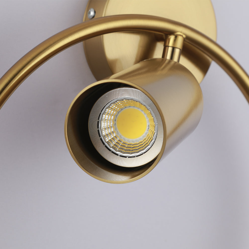 FlammeStylée – Guld Væglampe til Elegant Atmosfære