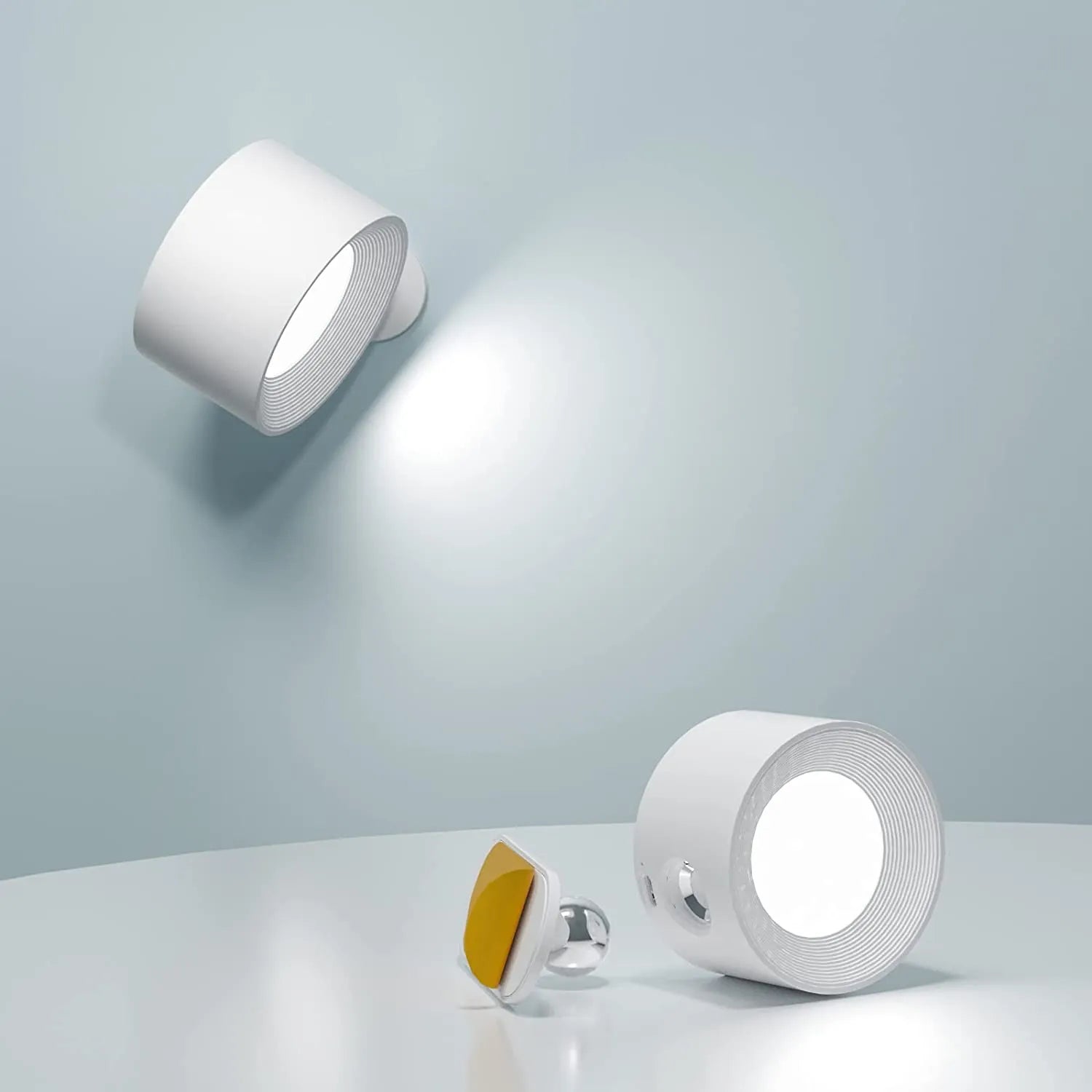 EasyStick Glow – Trådløs LED Væglampe med Nem Montering til Fleksibel Belysning Inde og Ude