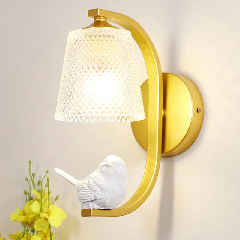 NordicBird Light – Trendy fuglevægslampe til soveværelse