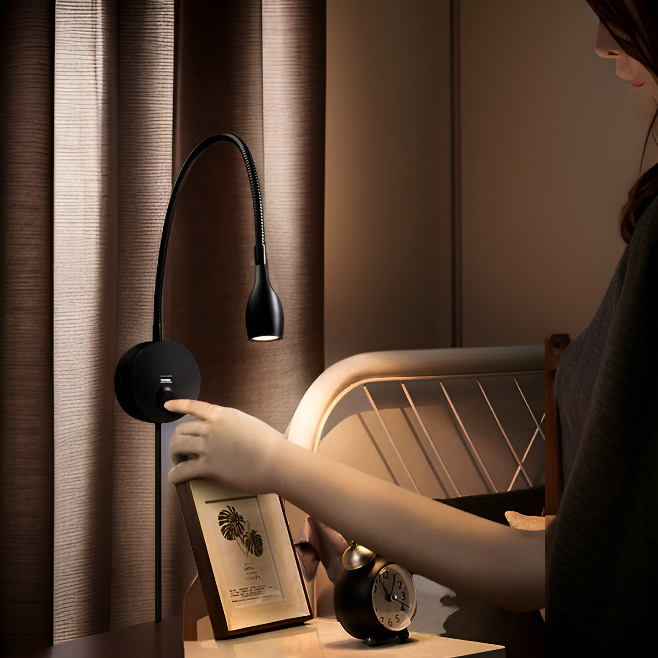 Luminara Væglampe - Elegant Justerbar LED Væglampe til Læsekomfort