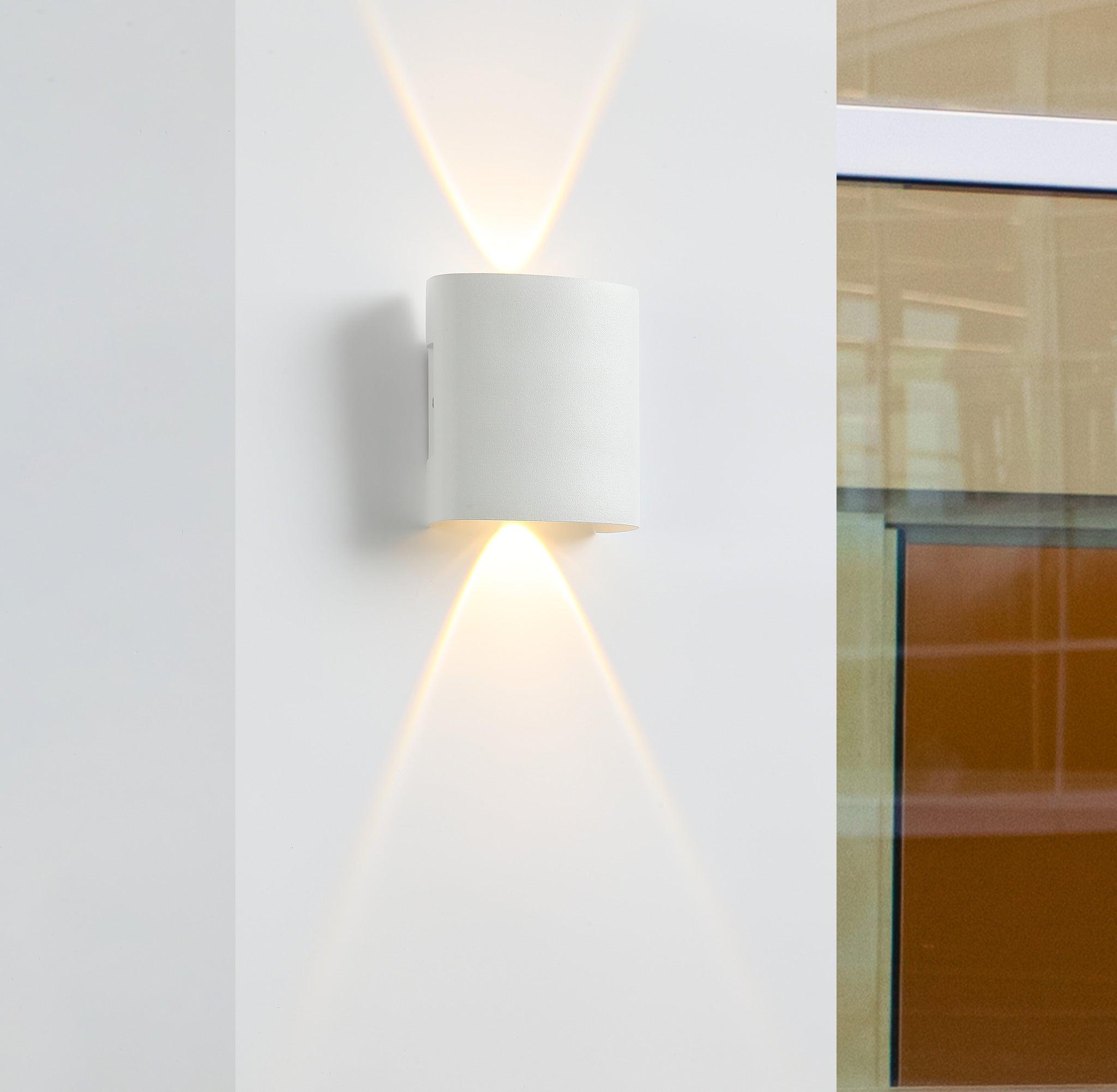 Elegante Ortelo 2W 7cm Væglampe i Ren Hvid for Effektfuld Belysning
