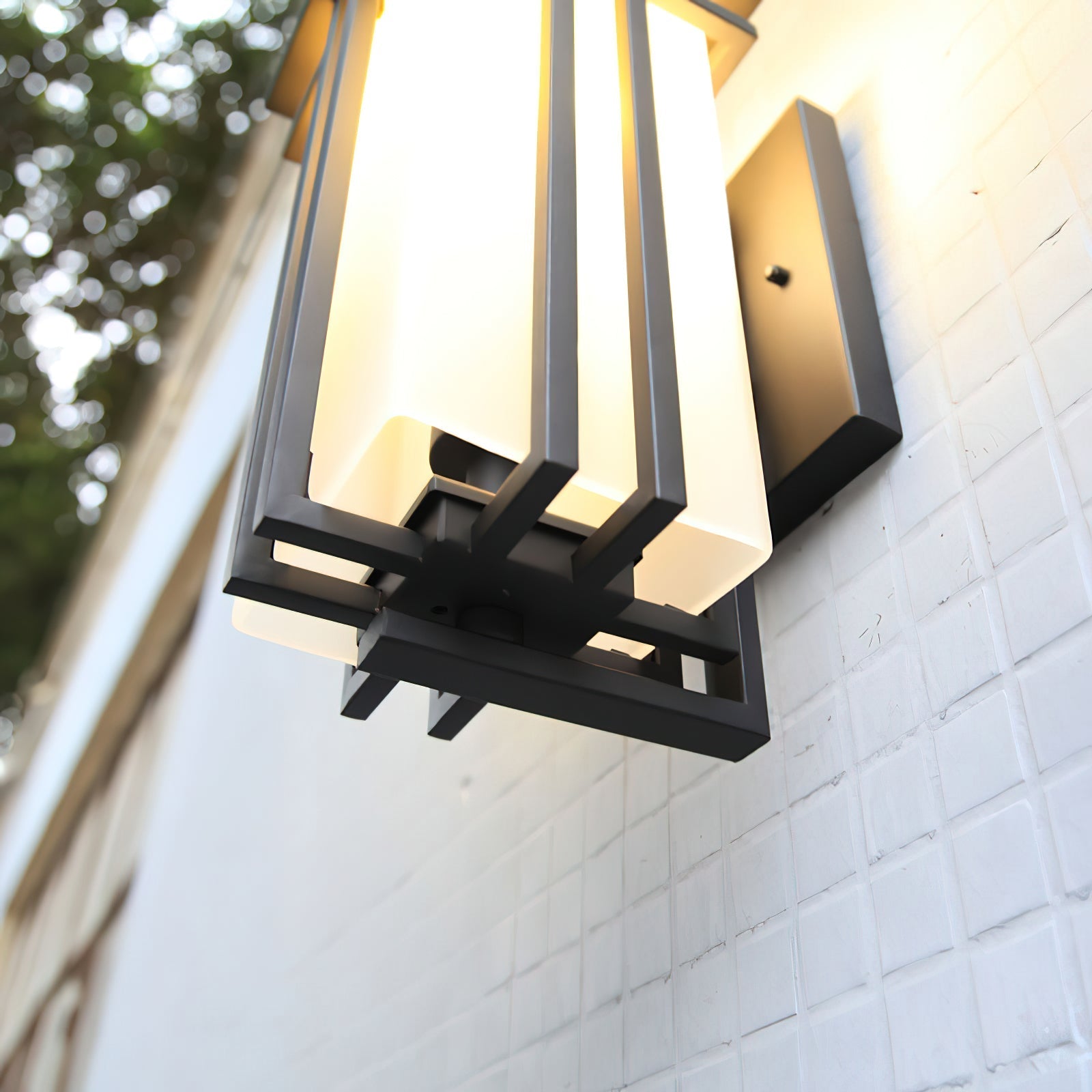 Linden Glow – Elegant Udendørs Væglampe til Facade, Terrasse og Havebelysning