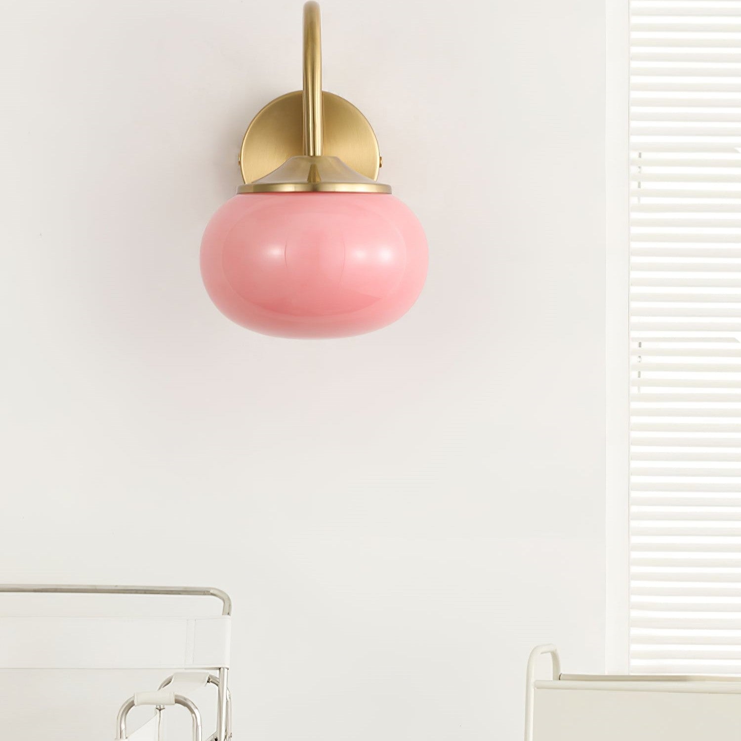 Marshmallow Glow – Blød og Elegant Væglampe i Unikt Design til Hyggebelysning og Moderne Indretning