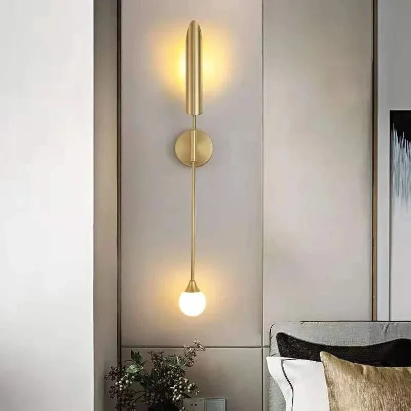 LuxeGlam - Guld Industriel Væglampe til Hjem og Hotel
