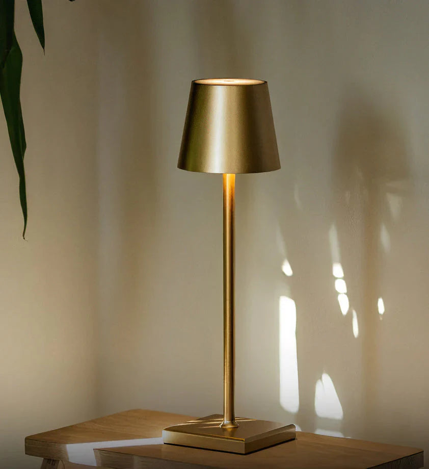 Nordiclight – Bezprzewodowa ładowalna lampa stołowa w nowoczesnym nordyckim stylu