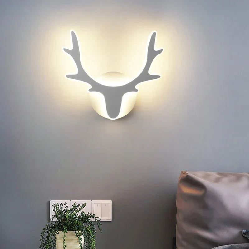 CreativeGlow Lampe – Unik Moderne Belysning til Sengen