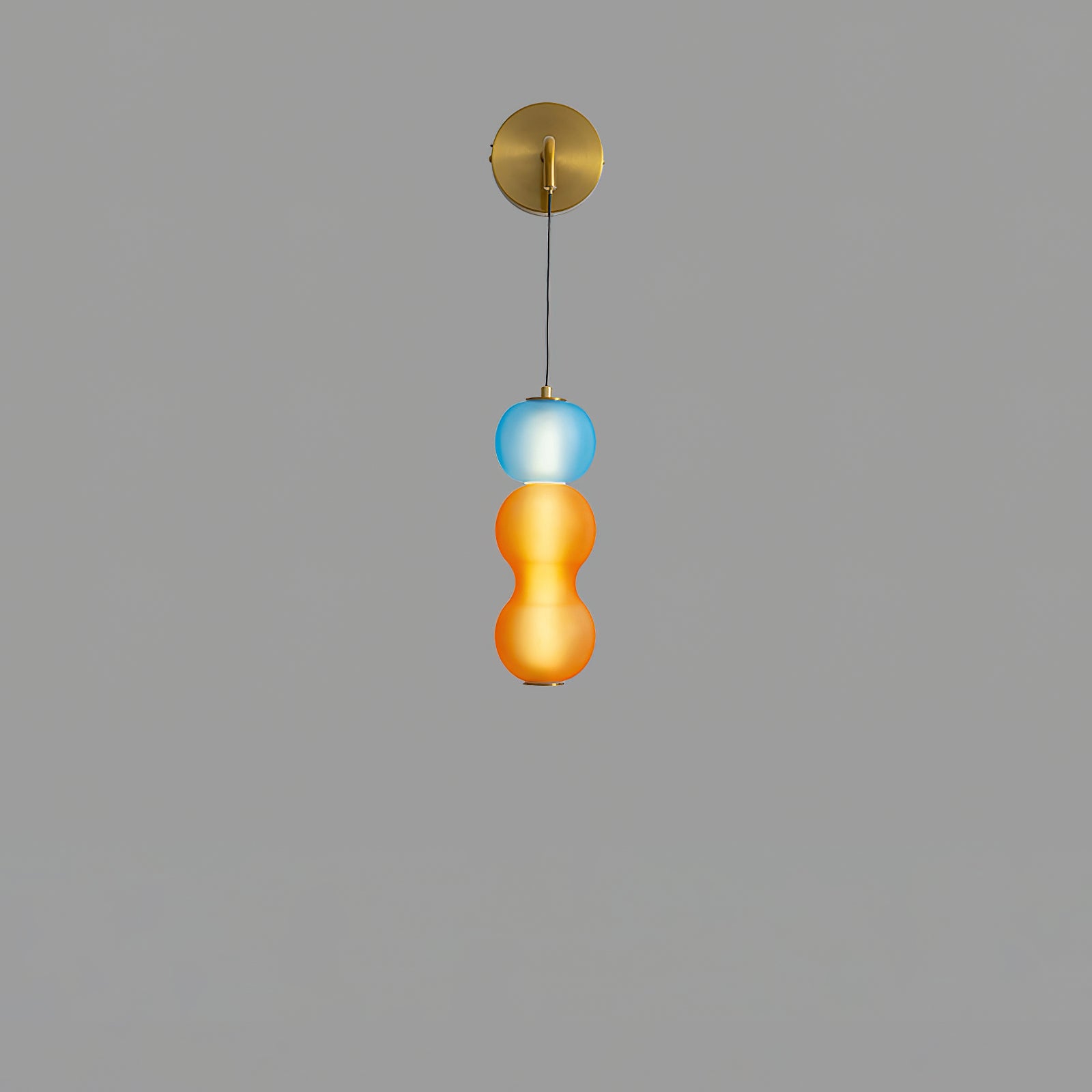 Surge Glow – Elegant Wall Sconce Væglampe til Moderne og Klassisk Indretning
