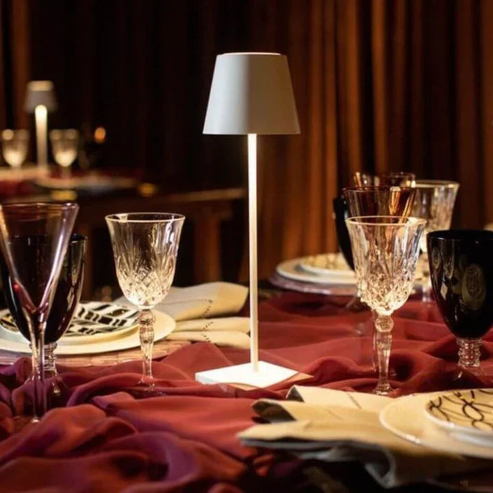 Nordiclight – Bezprzewodowa ładowalna lampa stołowa w nowoczesnym nordyckim stylu