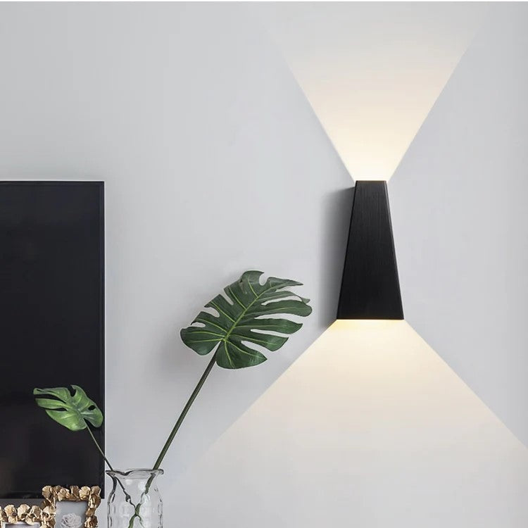 Luxe LED væglampe LumiFort – Forvandl dit interiør med stil!
