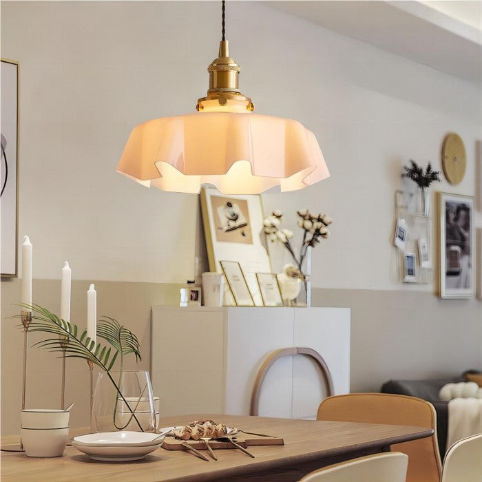 FloraRetro – Vintage lampa wisząca ze szkła z kwiatowym wzorem i kremowym detalem