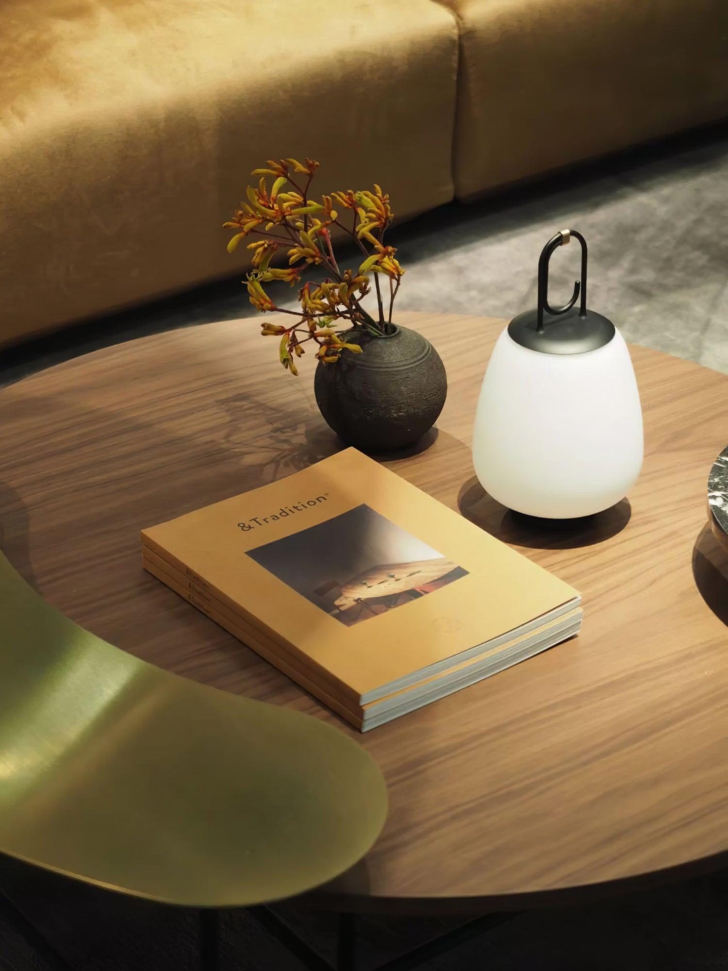 Portable Lantern – Bærbar Bordlampe med Indbygget Batteri til Hygge og Stemningsfuld Belysning