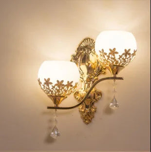 LuxeGlow - Guld LED Væglampe til Stemningsbelysning