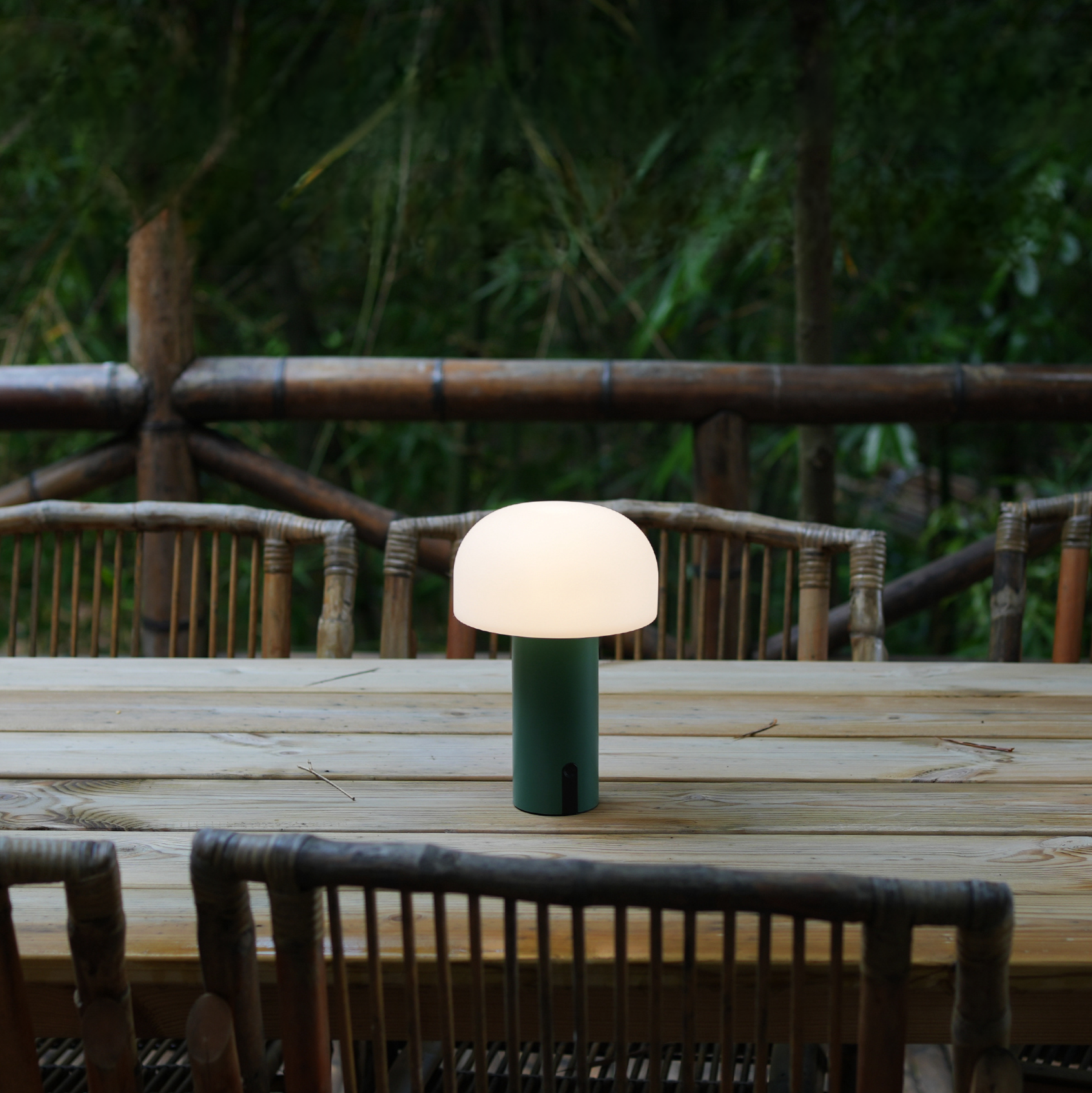 Champignon bordlampe i europæisk design – Elegant moderne lampe til stue, soveværelse og kontor