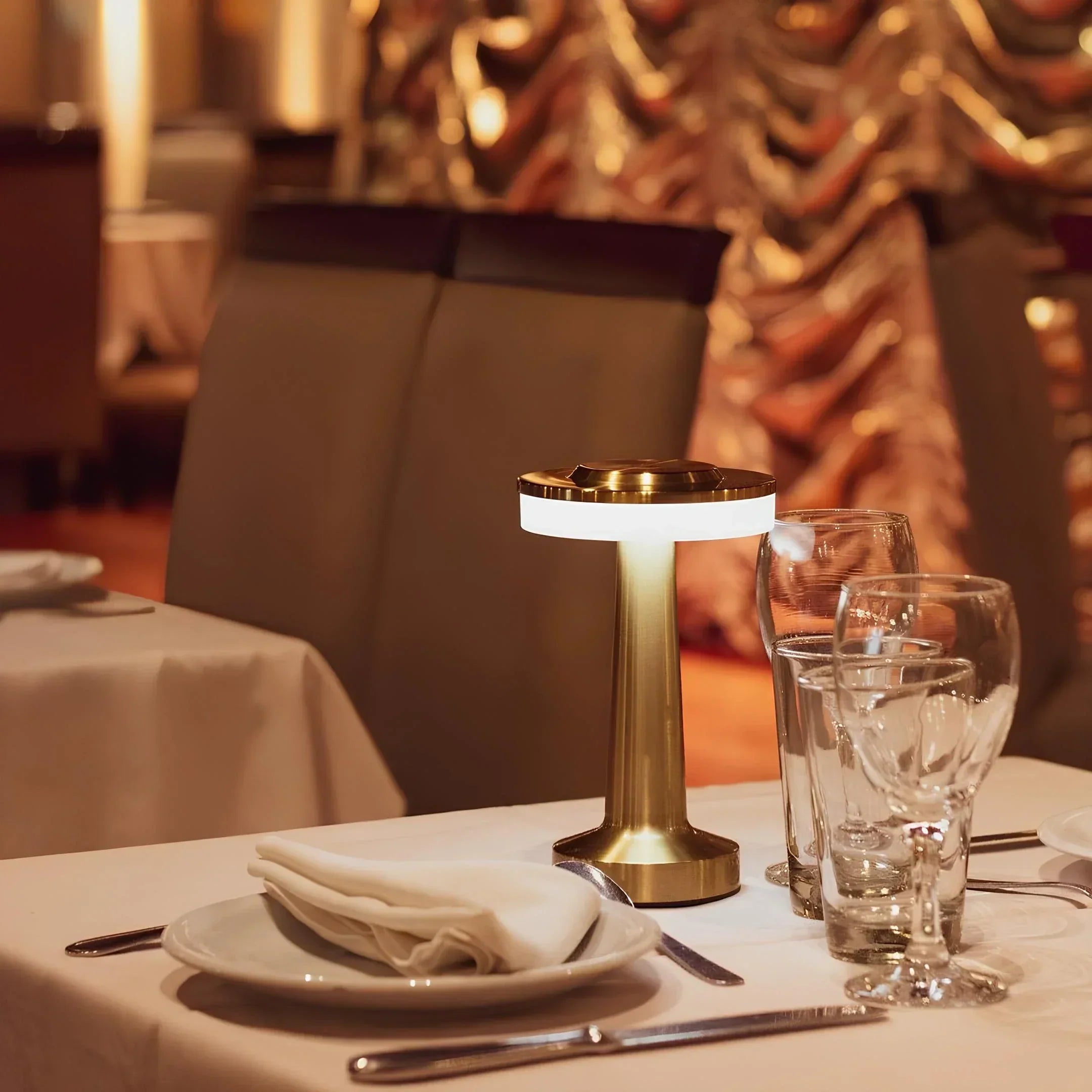 Wireless Retro Table Lamp - LumiBar